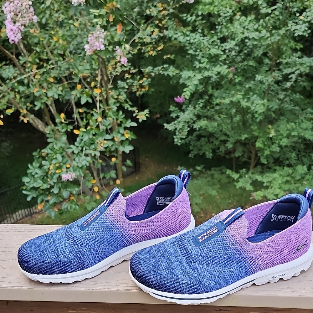 Skechers Women's Purple and Blue Slip-On Sneakers